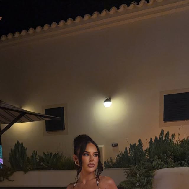 @khlowills — Annabel Mallorca